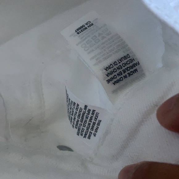 🍀Lucky Brand white sweet crop denim jeans - Picture 8 of 15